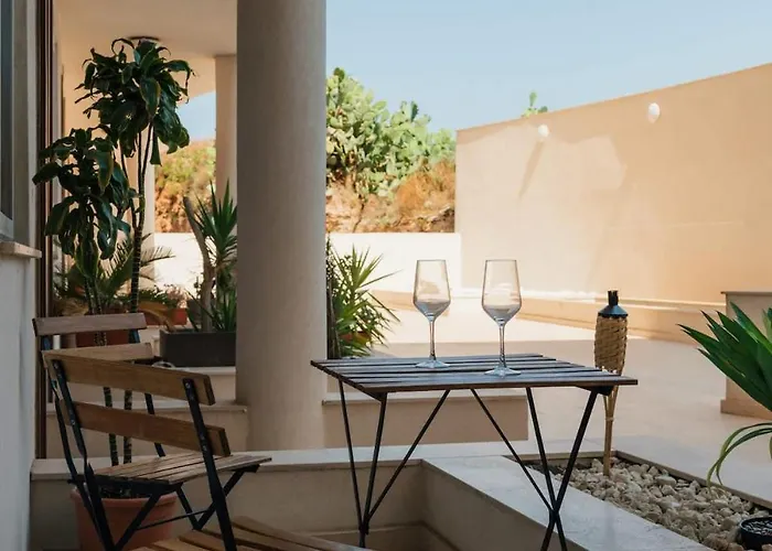 The Canary Loft - In Heart Of St Julians * San Ġiljan