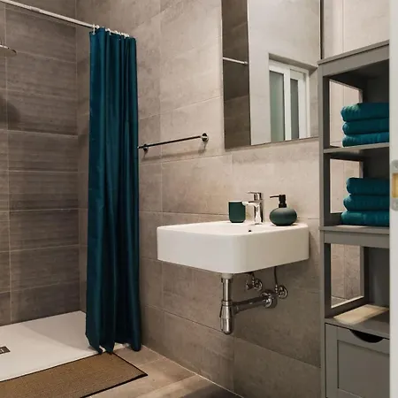 Apartment The Canary Loft - In Heart Of St Julians *